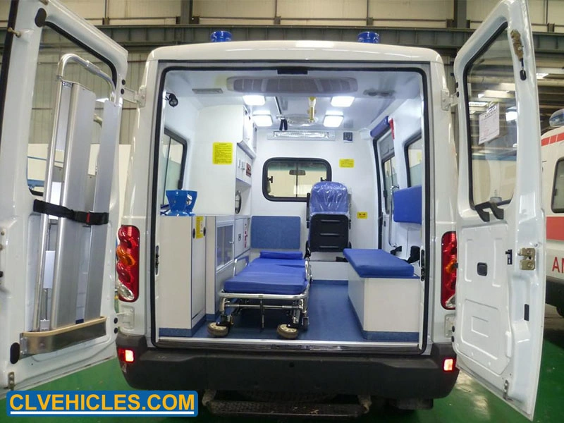 Chengli Brand 4X2 Diesel Engine Manual Ward Type Ambulance Vehicle